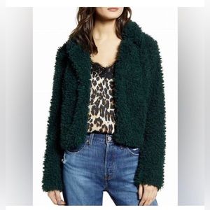 BLANKNYC Faux Fur Teddy
Coat
GREEN BOTANICAL